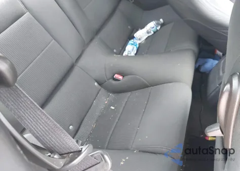 2014 Ford Mustang V6 z USA, uszkodzony, nr VIN 1ZVBP8AM4E5312902